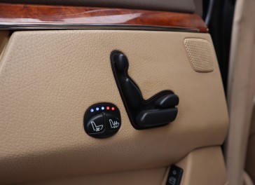 Mercedes-Benz S400