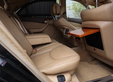Mercedes-Benz S400