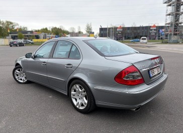 Mercedes-Benz E280