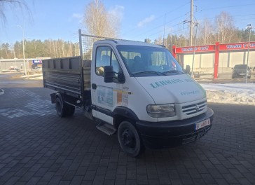 Renault Mascott