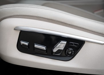 BMW 730