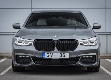 BMW 730