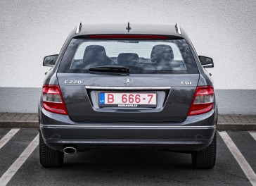 Mercedes-Benz C220