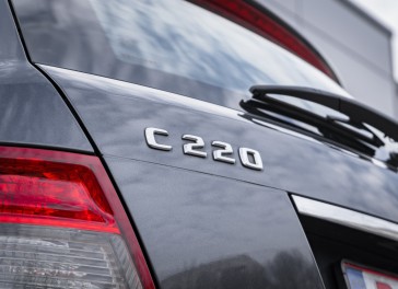 Mercedes-Benz C220