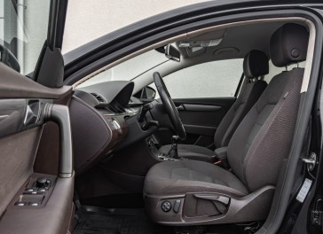 VW Passat (B7)