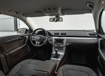 VW Passat (B7)