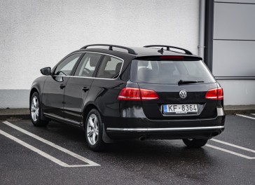 VW Passat (B7)