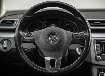 VW Passat (B7)