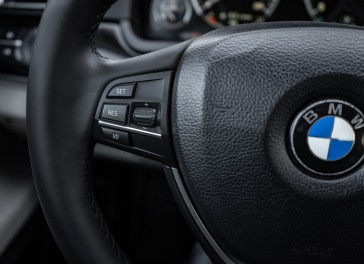 BMW 730