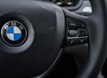 BMW 730