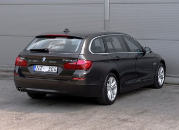 BMW 530