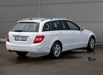 Mercedes-Benz C180