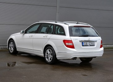 Mercedes-Benz C180