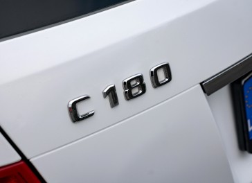 Mercedes-Benz C180