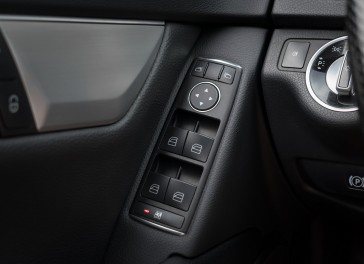 Mercedes-Benz C180