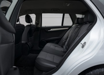 Mercedes-Benz C180