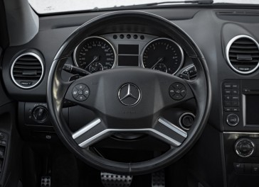Mercedes-Benz ML350