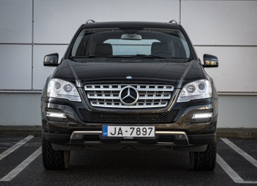 Mercedes-Benz ML350
