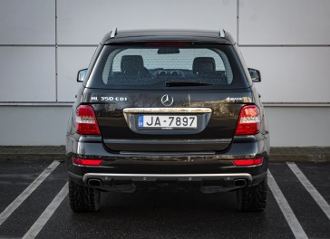 Mercedes-Benz ML350