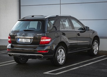 Mercedes-Benz ML350
