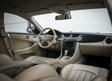 Mercedes-Benz CLS320