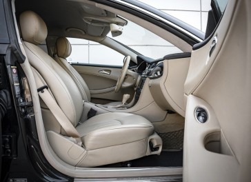 Mercedes-Benz CLS320