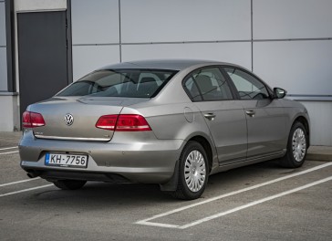VW Passat (B7)