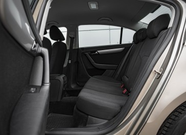 VW Passat (B7)
