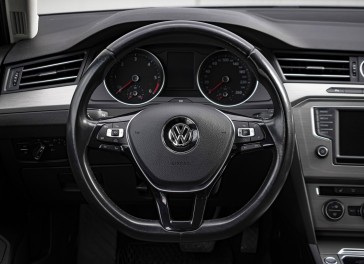 VW Passat (B8)