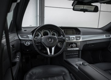 Mercedes-Benz E200