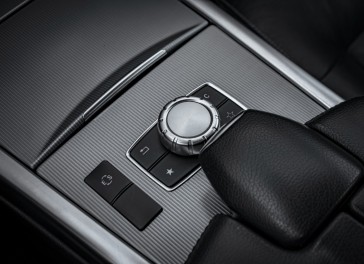 Mercedes-Benz E200