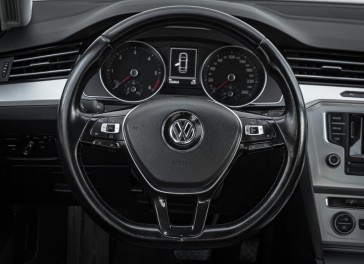 VW Passat (B8)