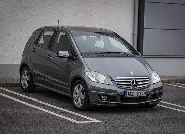 Mercedes-Benz A200