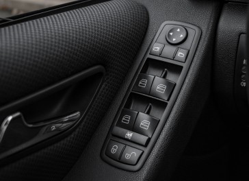 Mercedes-Benz A200