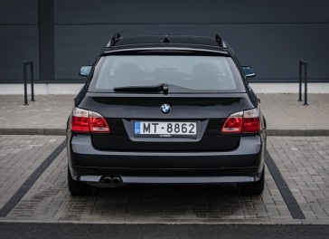 BMW 525