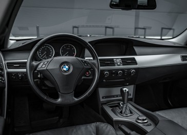 BMW 525