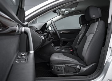 VW Passat (B7)