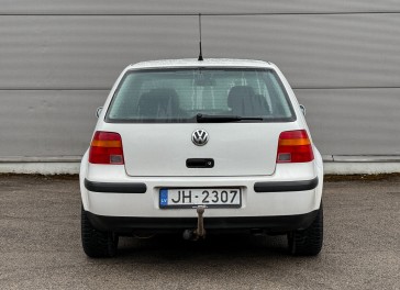 VW Golf 4