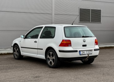 VW Golf 4