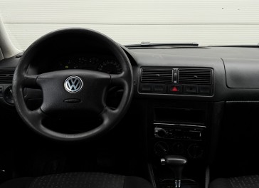 VW Golf 4