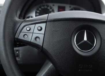 Mercedes-Benz B180