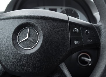 Mercedes-Benz B180