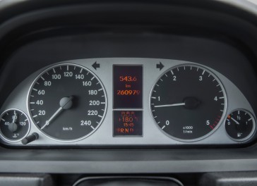 Mercedes-Benz B180