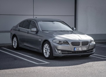 BMW 525