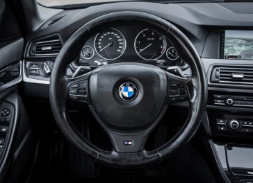 BMW 525