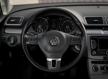 VW Passat (B7)