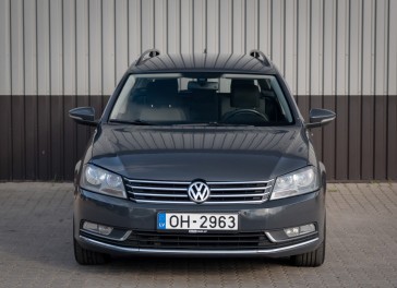 VW Passat (B7)