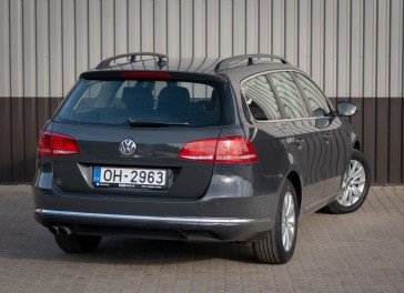 VW Passat (B7)