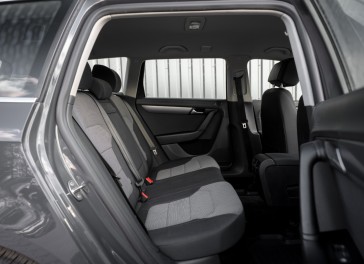 VW Passat (B7)