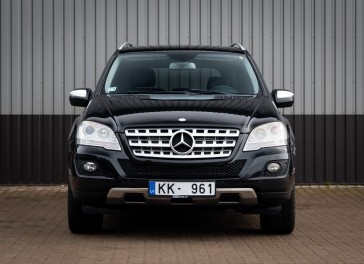 Mercedes-Benz ML320